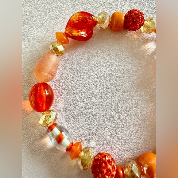 New Halloween Boo Basket Orange Beaded Adult Size Bracelet w/ Ghost Charm 8” - Picture 5 of 5